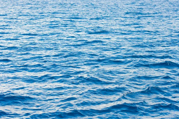 Zee met golven — Stockfoto