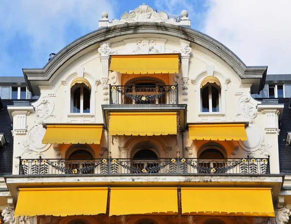 Балкон розкішного готелю — стокове фото
