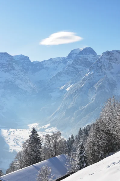 Braunwald, slavný švýcarský lyžařské středisko — Stock fotografie