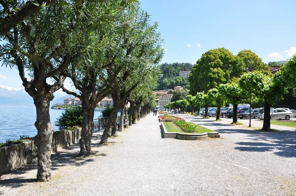 Menaggio staden på den berömda italienska Comosjön — Stockfoto