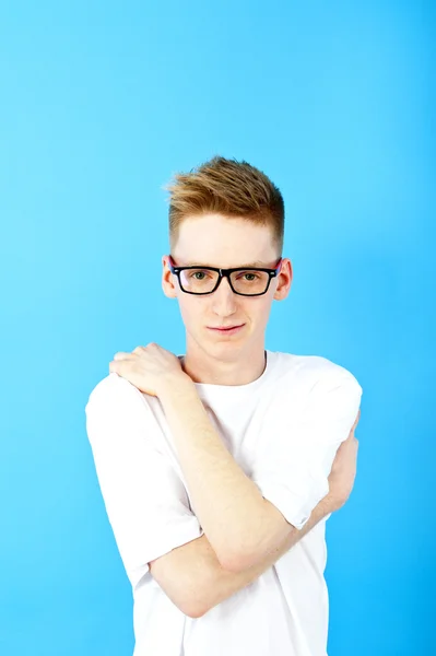 Jonge man met bril — Stockfoto