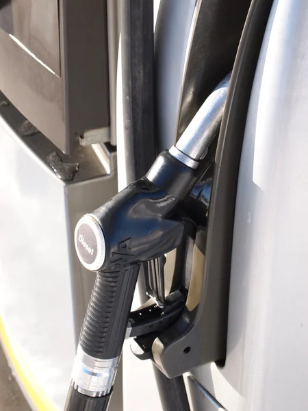 Navulling auto op gas station — Stockfoto