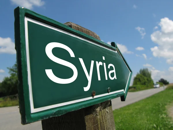 SYRIA signpost along a rural road — Stock Photo, Image