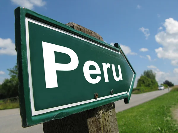 PERU signpost along a rural road — Stock Photo, Image