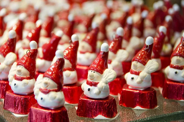 Rows of little snowmen toys — Stock Photo, Image