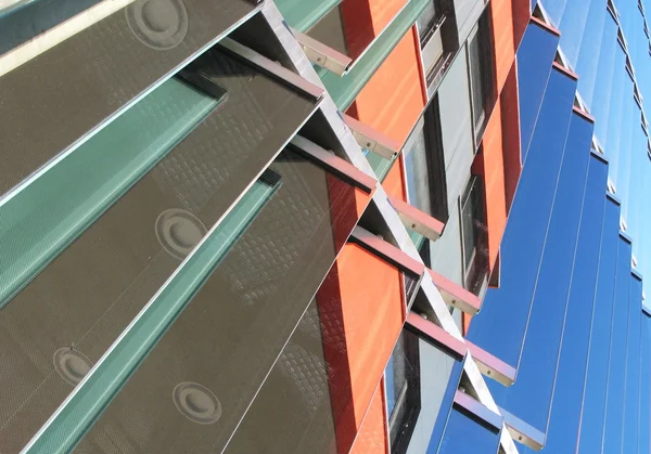 Glasvägg i en kontorsbyggnad — Stockfoto