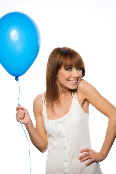 Mulher sorridente com balão — Fotografia de Stock