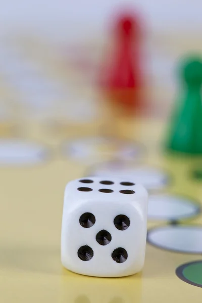 Game board and dice — Stock Photo, Image