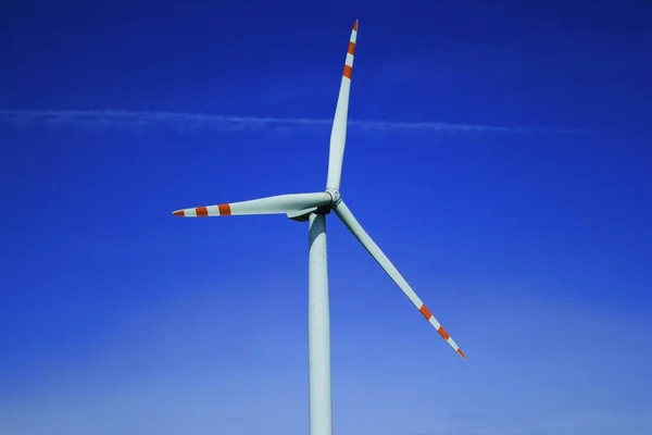 Вітрова турбіна — стокове фото