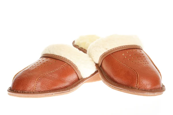Zapatillas marrones aisladas sobre fondo blanco . — Foto de Stock