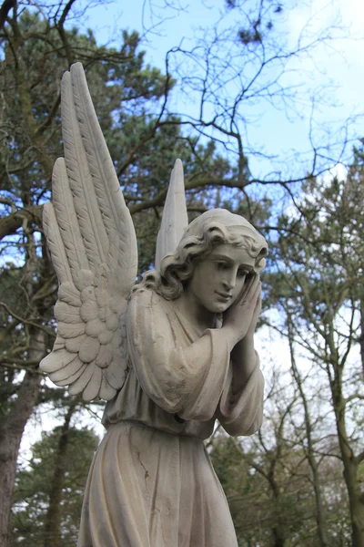 守护天使严重纪念碑 — 图库照片