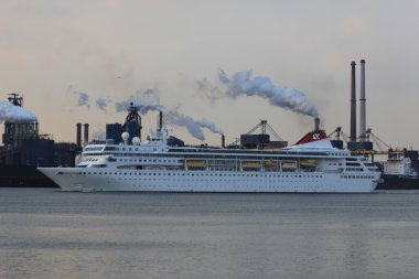 7th Mayıs 2012 velsen, Hollanda. İskoç IJmuiden kilitler içinde