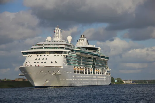 12 de mayo de 2012 IJmuiden, Países Bajos, Brilliance of the Seas — Foto de Stock