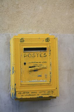 eski sarı Fransız postbox