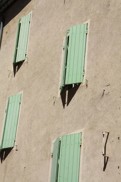 Okna v provence, Francie — Stock fotografie