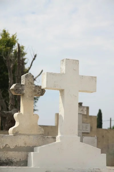 Λευκό σταυρό στολίδια στη Γαλλία — Φωτογραφία Αρχείου