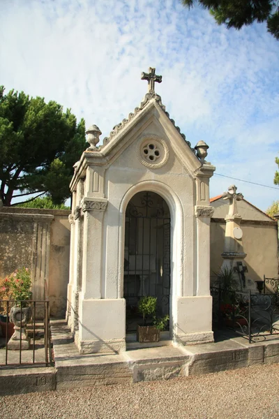 Antigo cemitério na Provença, França — Fotografia de Stock