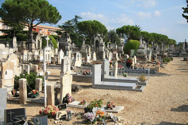 Alter Friedhof in der Provence, Frankreich — Stockfoto