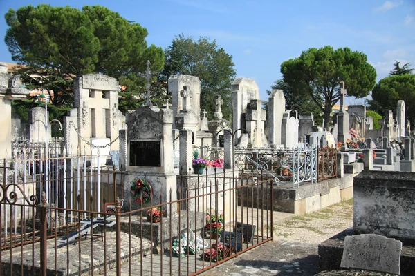Provence, Fransa eski mezarlığı — Stok fotoğraf
