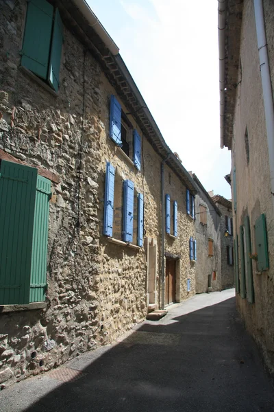 Strada del villaggio in Provenza — Foto Stock