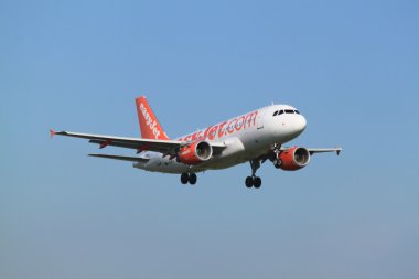 Ekim 22 2011, amsterdam schiphol Havaalanı g-ezfa easyjet ai