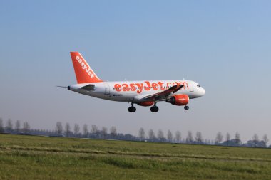 Ekim 22 2011, amsterdam schiphol Havaalanı g-ezfa easyjet ai