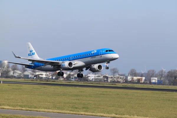 22 Ottobre 2011, Aeroporto Amsterdam Schiphol KLM Cityhopper PH — Foto Stock