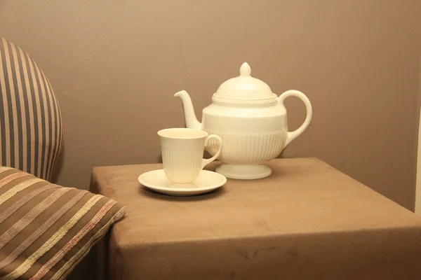 Çaydanlık ve bardak natürmort — Stok fotoğraf