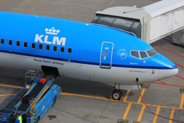 Mart 24th amsterdam schiphol Havaalanı Bagaj bir hava için yükleme