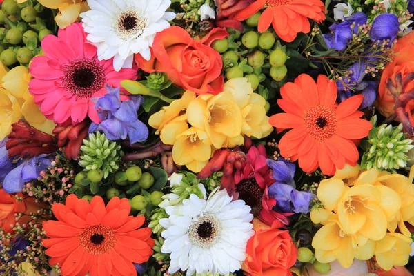 Arrangement floral mixte — Photo
