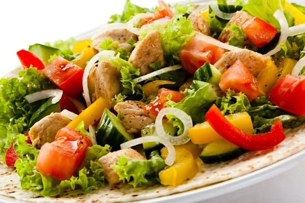 Kebab - grilled meat and vegetables — Stock Photo, Image