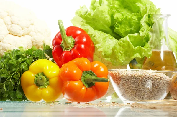 Ortaggi freschi, frutta e altri prodotti alimentari . — Foto Stock