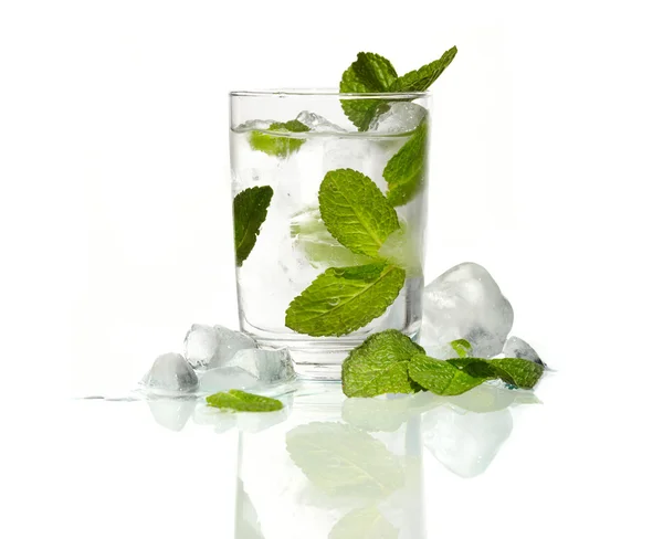 Vodka de gelo de hortelã — Fotografia de Stock