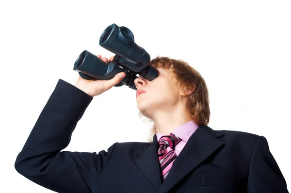 Muž s polní dalekohled, hledá před — Stock fotografie