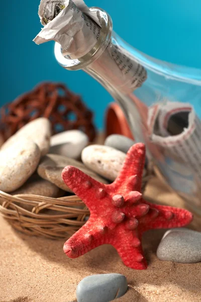 Zee-stilleven de boodschap in een fles — Stockfoto
