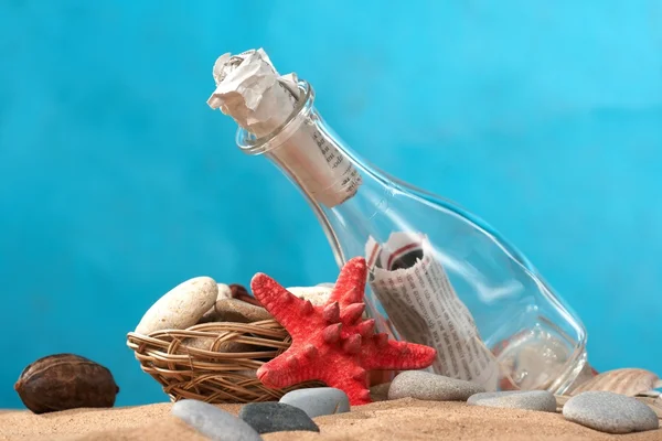 La naturaleza muerta del mar el mensaje en una botella —  Fotos de Stock