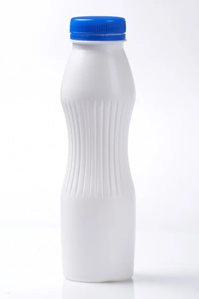 Bottiglie di yogurt — Foto Stock
