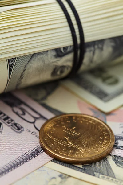 Δολάρια και το κέρμα — Φωτογραφία Αρχείου