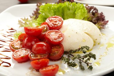 Tomatoes with mozzarella