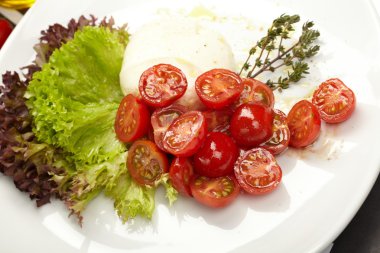 Tomatoes with mozzarella