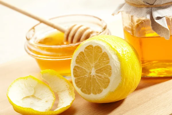 Med a citron — Stock fotografie
