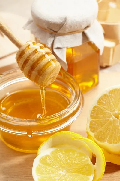 Honig und Zitrone — Stockfoto