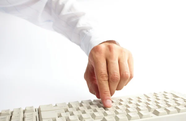 Hand auf Tastatur — Stockfoto