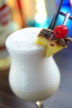 pina colada kokteyli