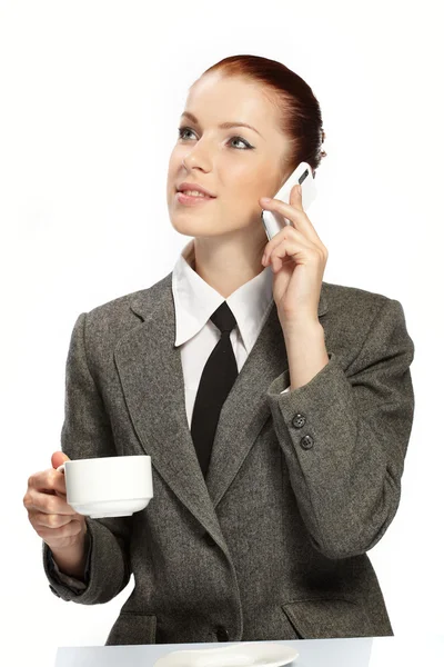 コーヒーのカップを保持している女性実業家. — ストック写真