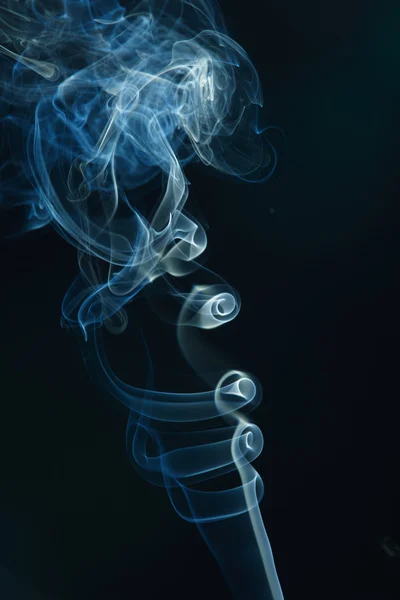 Smoke on the black background — Stock Photo, Image