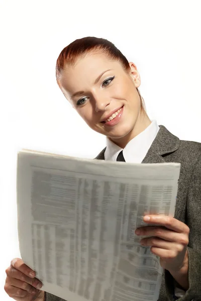 Geschäftsfrau mit Zeitung — Stockfoto