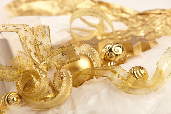 Palle di Natale in oro Foto Stock