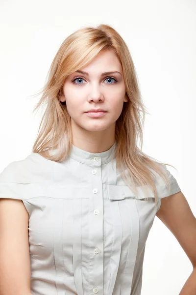 Retrato de jovem mulher bonita — Fotografia de Stock