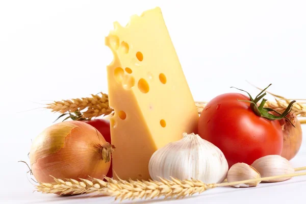 stock image Fresh vegetables with cheese